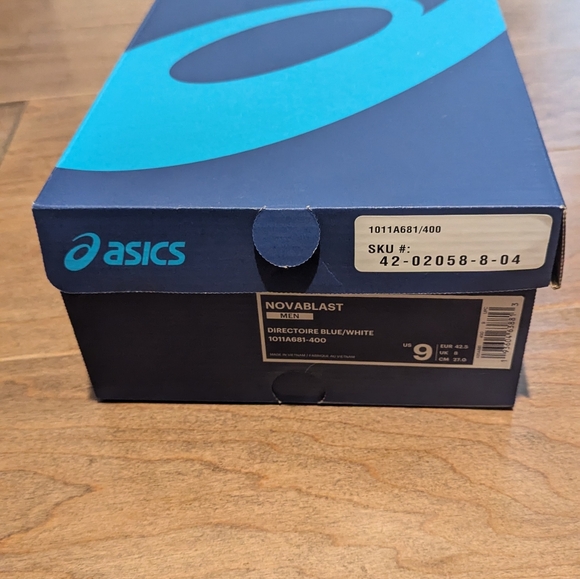 Asics Novablast Blue/White Size 9 - Picture 5 of 5